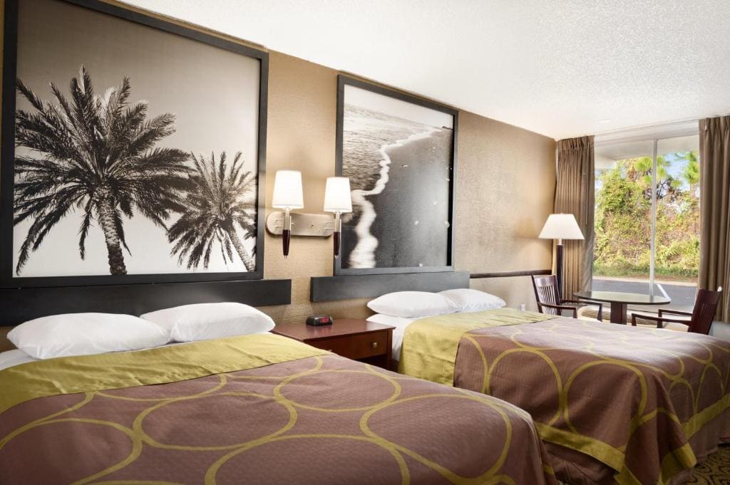 Double Room with Two Double Beds - Non-Smoking room - Image 3