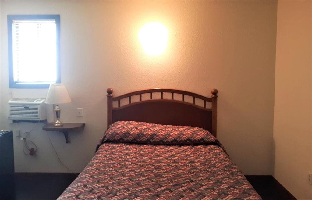 Queen Room room - Image 2