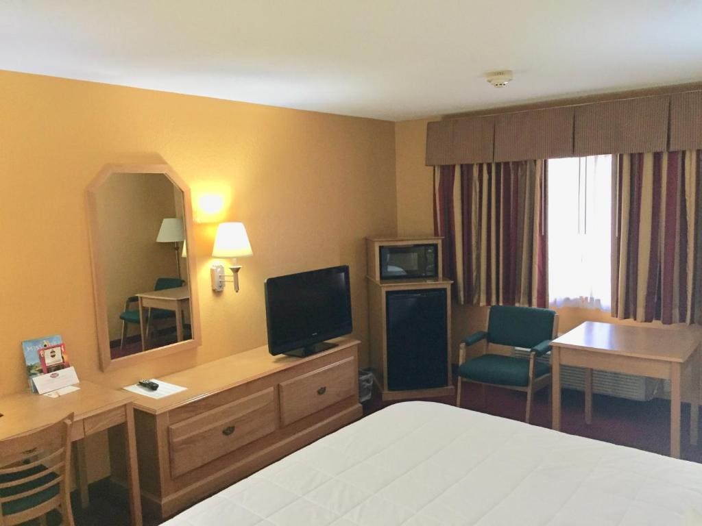 King Room - Non-Smoking room - Image 1