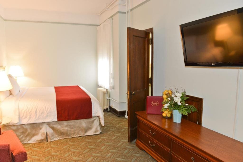 King Room - Hotel room - Image 2
