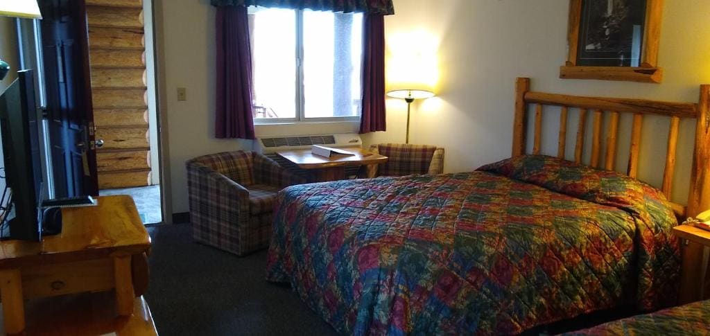Deluxe Family Suite room - Image 2