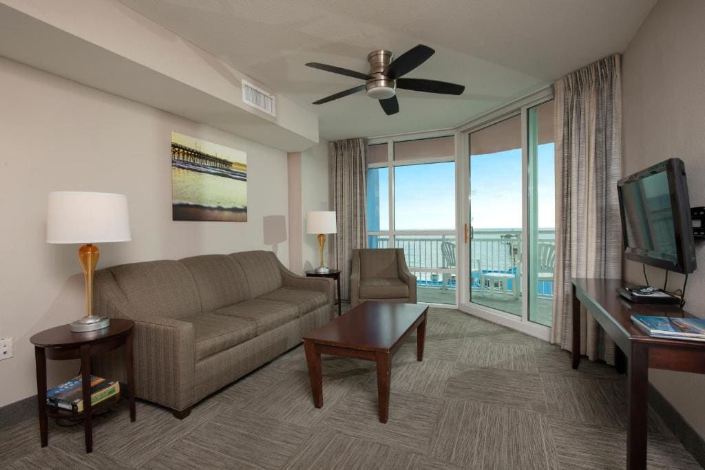 King Room with Oceanfront View room - Image 1