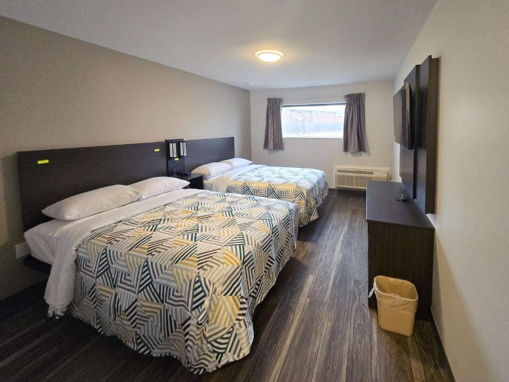 Standard King Room - Non-Smoking room - Image 2
