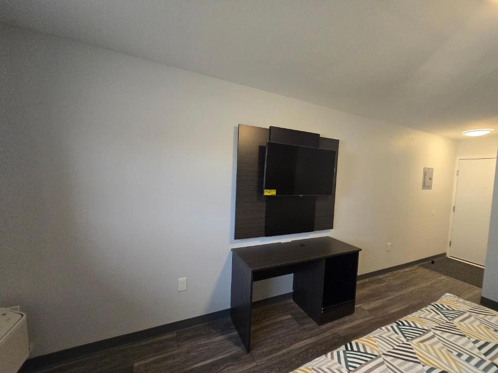 Double Room - Non-Smoking room - Image 1