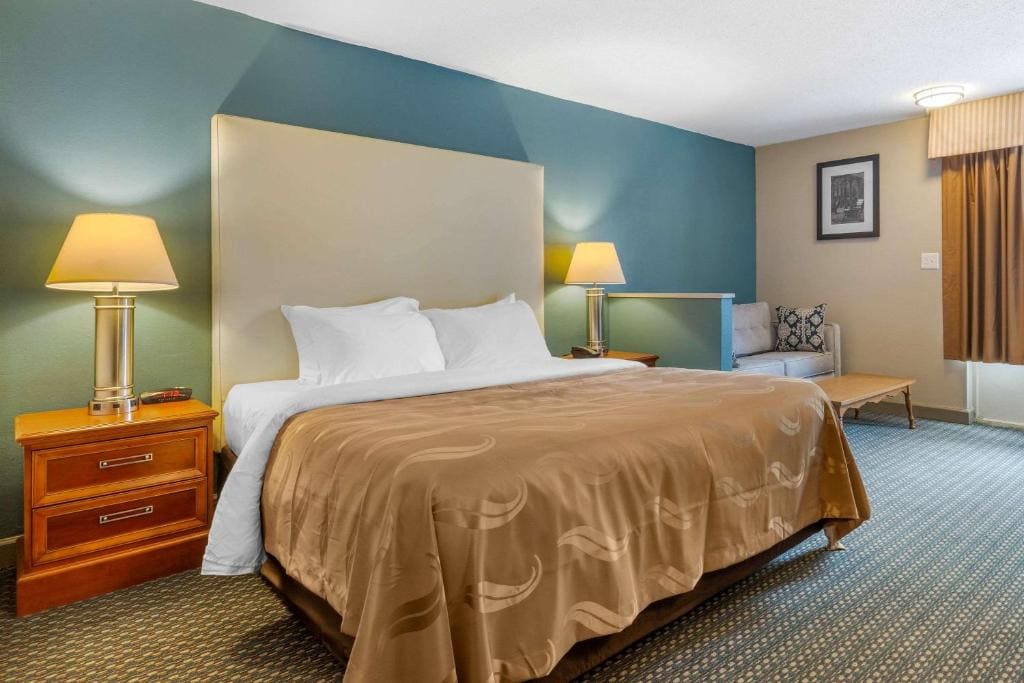 Double Room with Two Double Beds - Non-Smoking room - Image 1