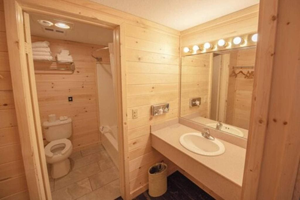 Deluxe Queen Room with Two Queen Beds room - Image 3