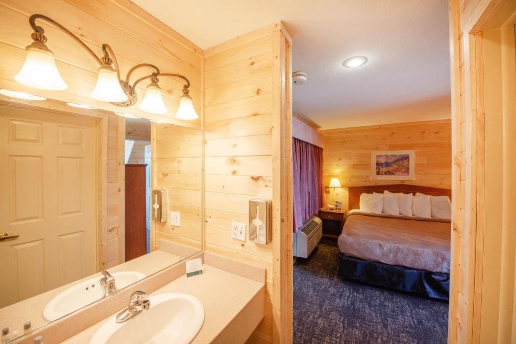 King Room with Sofa Bed room - Image 1