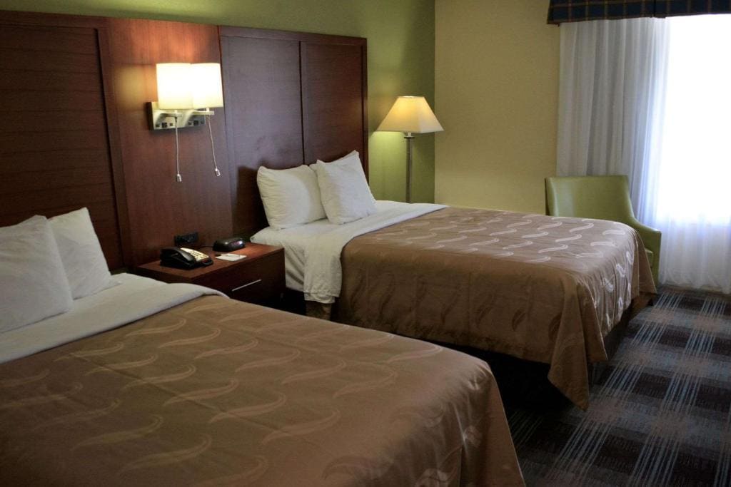 Double Room with Two Double Beds - Accessible/Non-Smoking room - Image 1