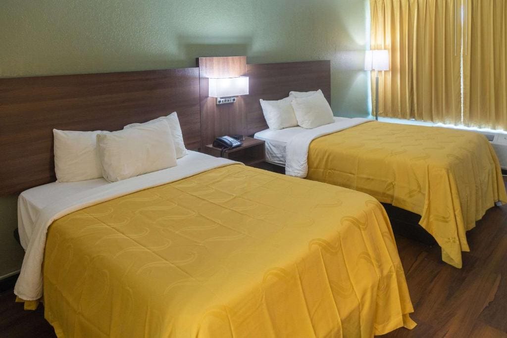 Standard Double Room with Two Double Beds - Non-Smoking room - Image 1