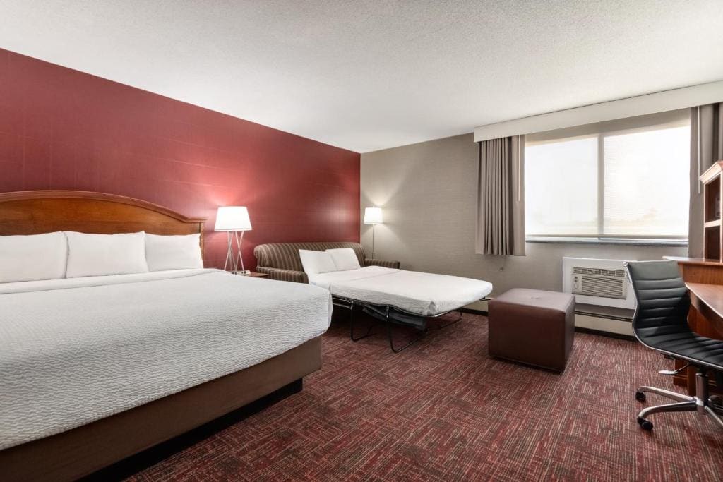 King Room with Sofa Bed - Non-Smoking room - Image 2