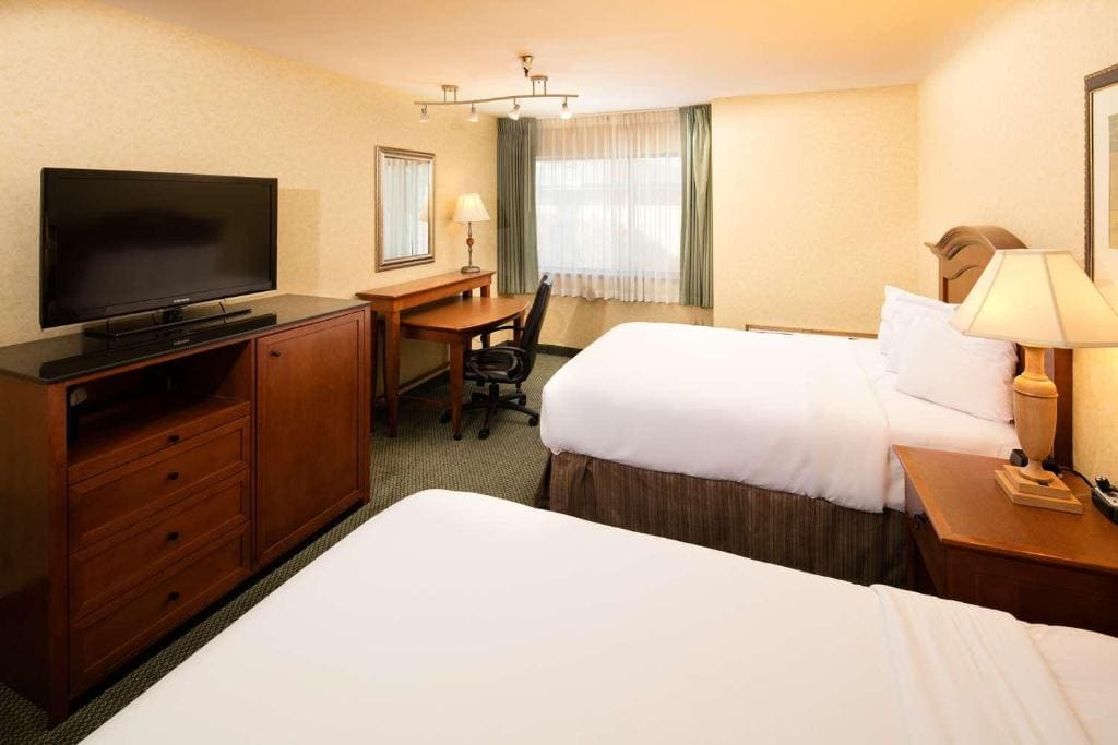 Standard Queen Room with Two Queen Beds room - Image 1