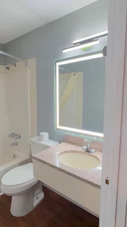 Superior King Room room - Image 1