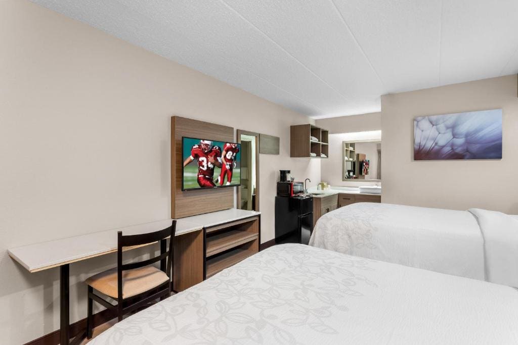 Premium Room with Two Double Beds Smoke Free (Upgraded Bedding & Snack) room - Image 1
