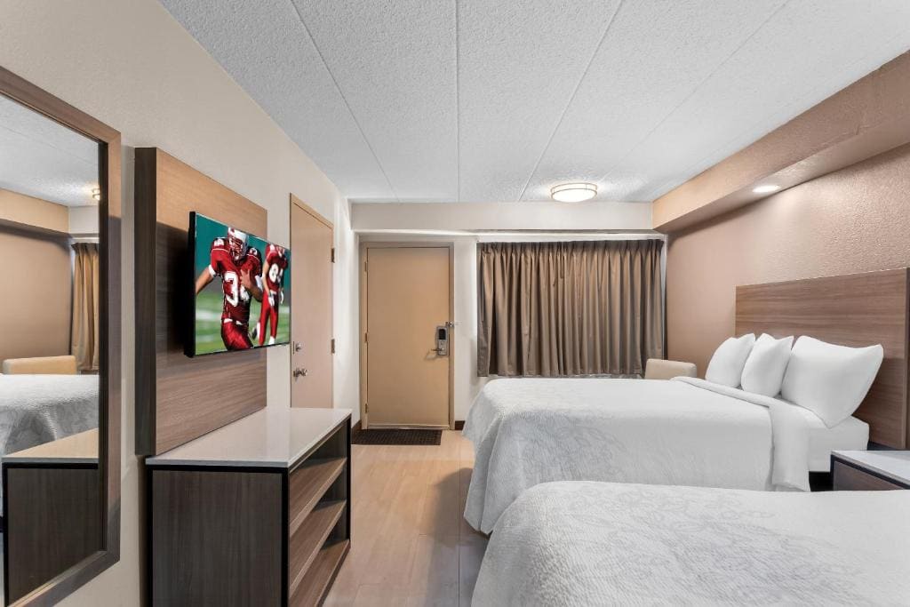 Standard Room with Two Double Beds Smoke Free room - Image 1
