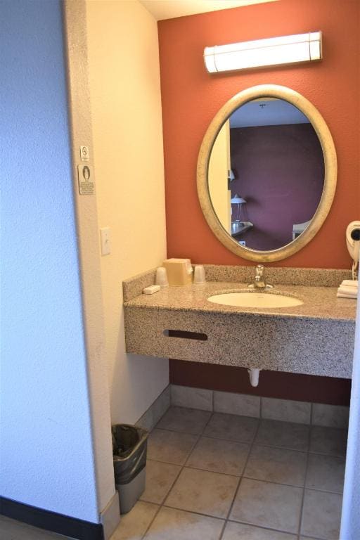 Double Room with Two Double Beds - Non-Smoking room - Image 1