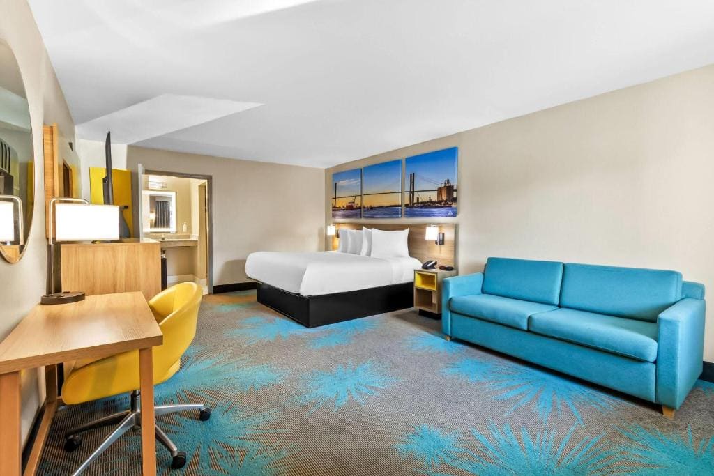 King Room - Disability Access/Non-Smoking room - Image 2