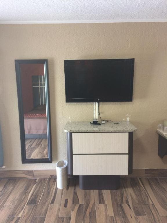 Standard King Room room - Image 2