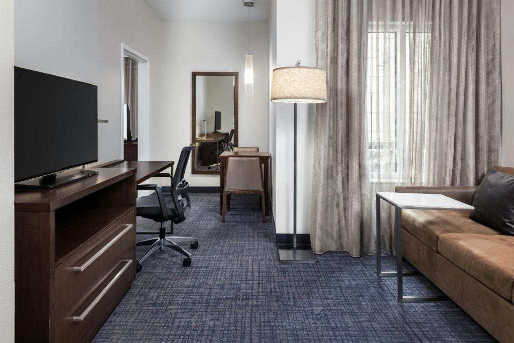 Queen Studio room - Image 3