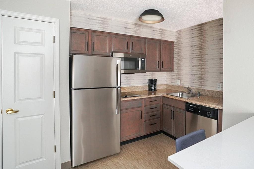 One-Bedroom Suite room - Image 1