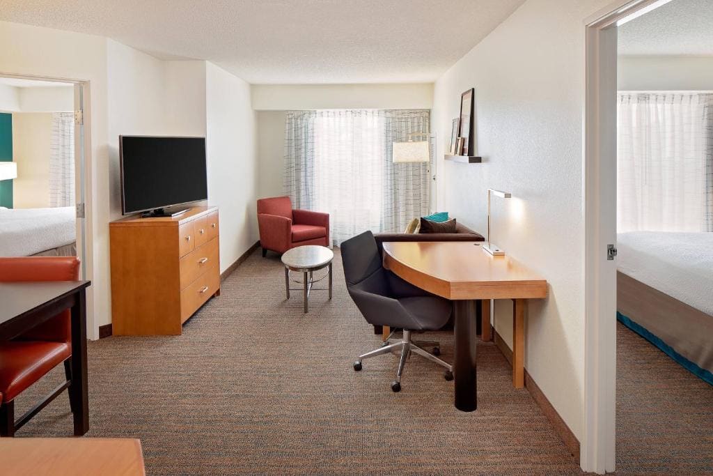 Two-Bedroom Suite room - Image 2
