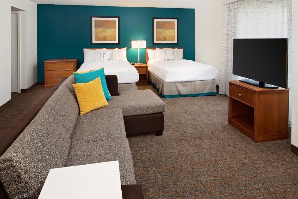 Double Studio with Sofa Bed room - Image 1