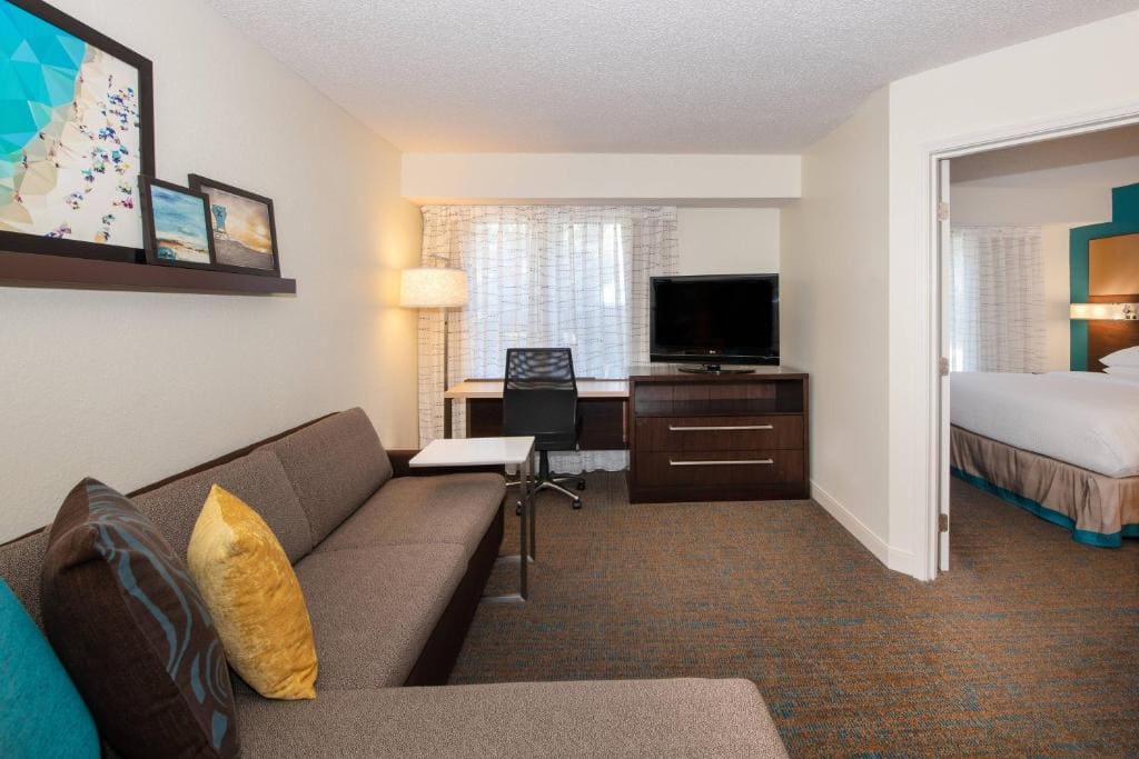 One-Bedroom King Suite with Sofa Bed room - Image 2
