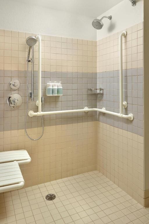 Two-Bedroom Residential Suite with Roll-In Shower - Mobility and Hearing Accessible room - Image 1