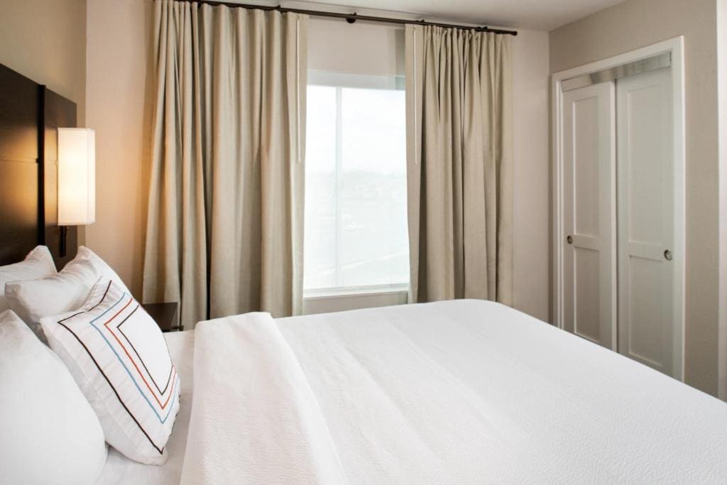 One-Bedroom King Suite with Sofa Bed room - Image 2
