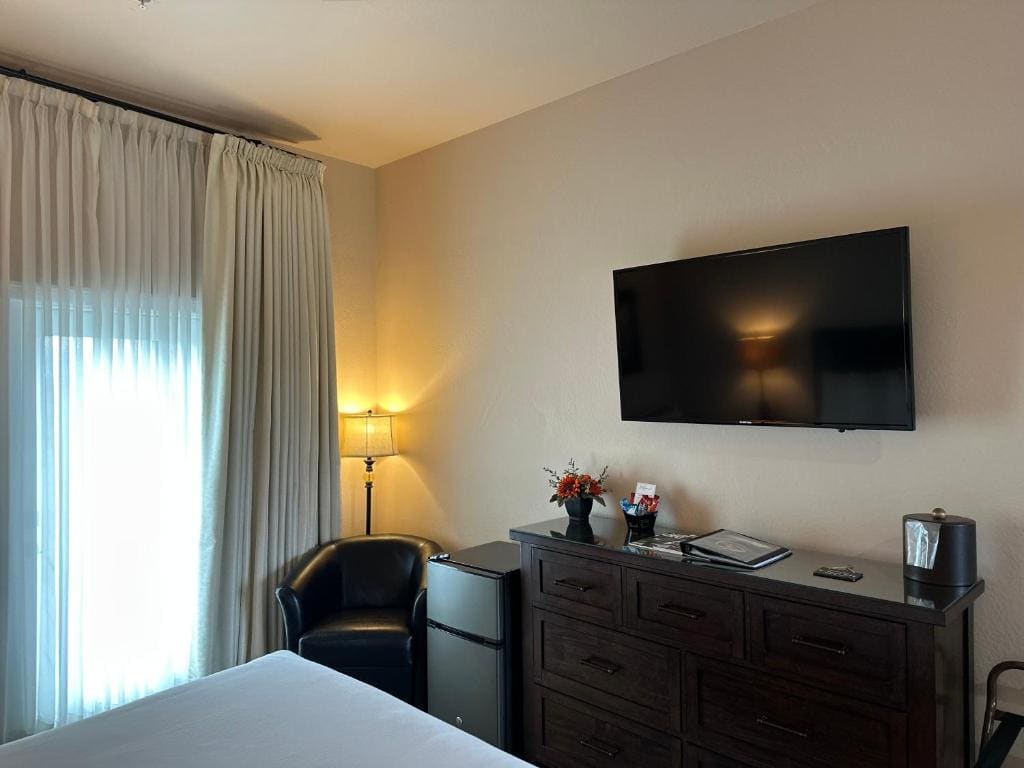 Superior King Room room - Image 3