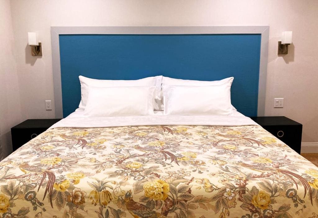 Standard King Room room - Image 3