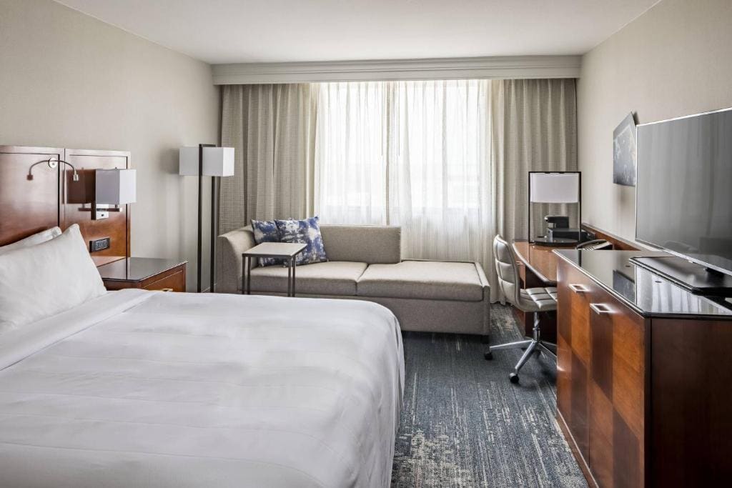 King or Double Room with City View room - Image 3