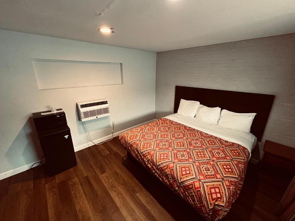 King Room room - Image 1