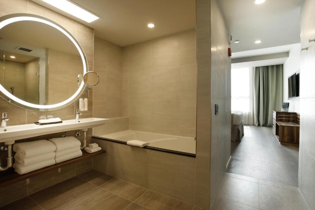 Suite room - Image 3