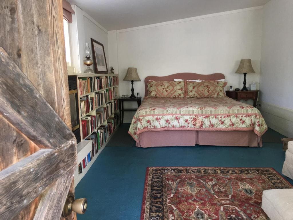 Deluxe Suite room - Image 3