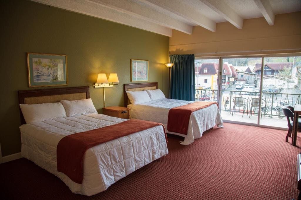 Standard Queen Guestroom room - Image 3