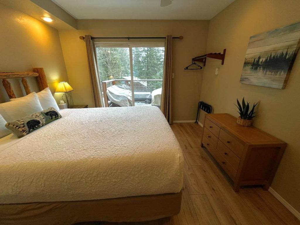 Two-Bedroom Chalet room - Image 3