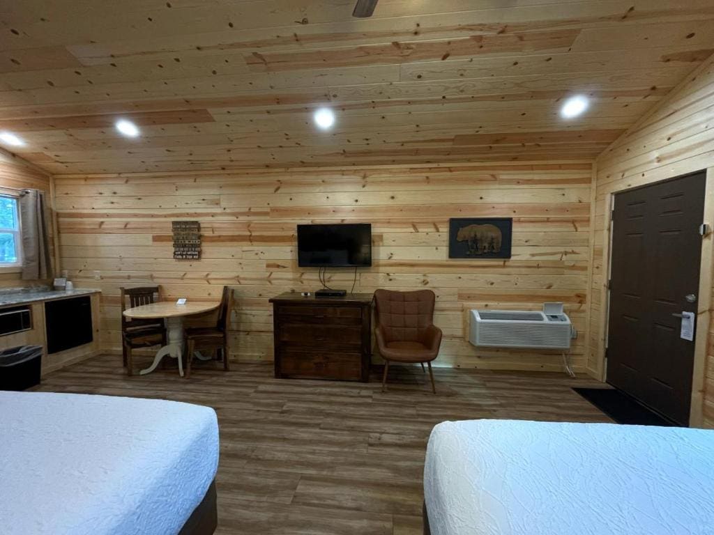 King Room with Mountain View room - Image 3