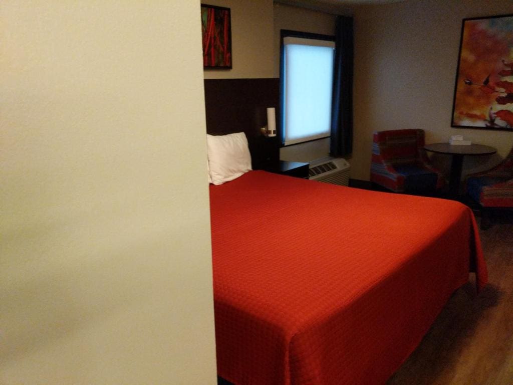 King Suite room - Image 2
