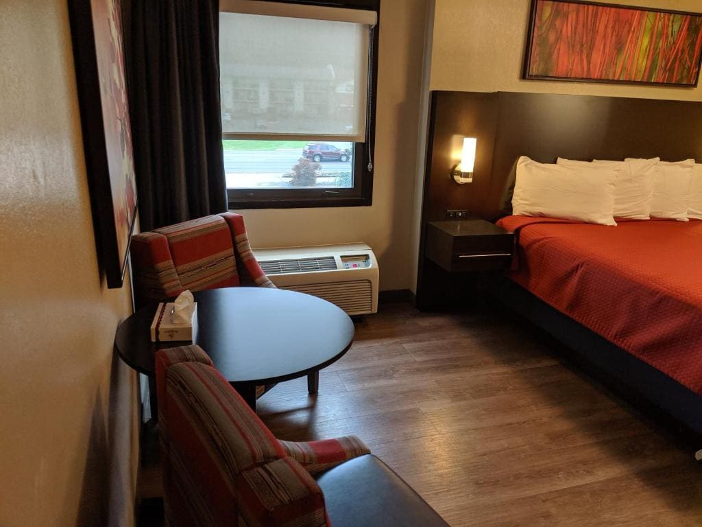 Two-Bedroom Suite room - Image 2