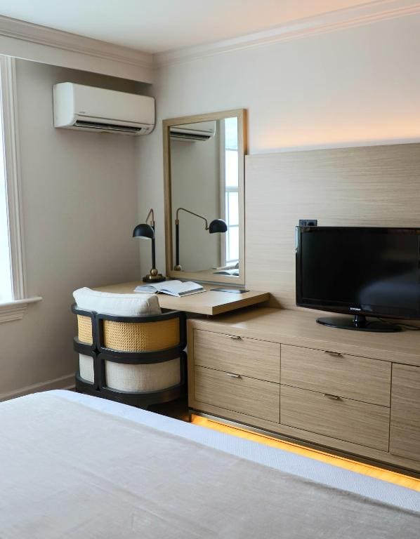 Standard One King room - Image 1