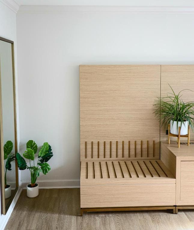 Standard One Queen Bed room - Image 3