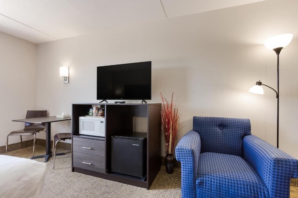 King Room - Non-Smoking/No Pets room - Image 3