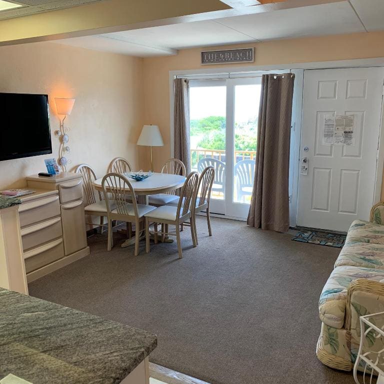 Double Room with Sea View room - Image 2