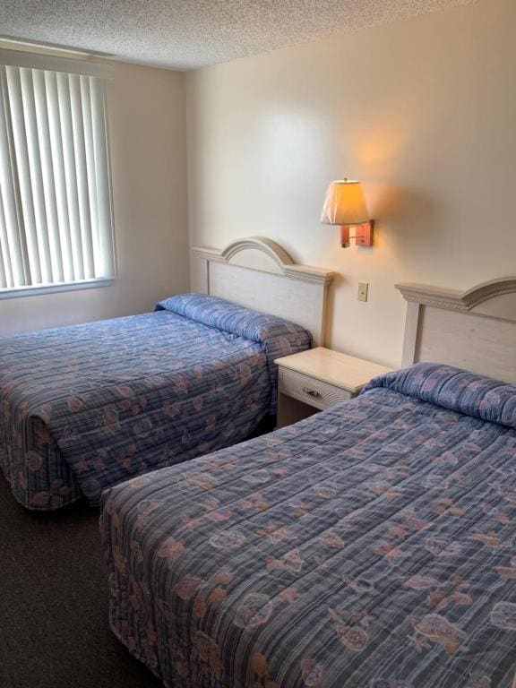 Deluxe Double Room with Side Sea View room - Image 1
