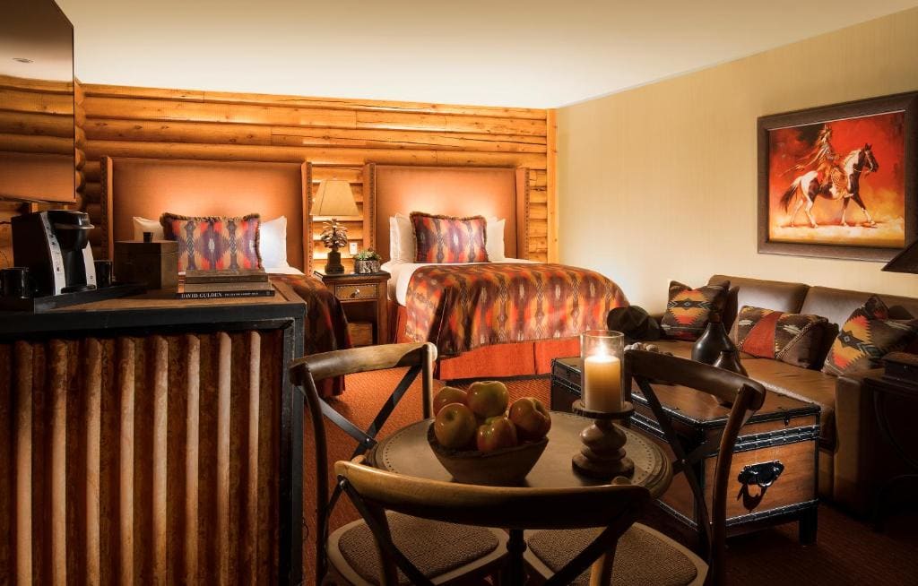 Superior King Cabin room - Image 3