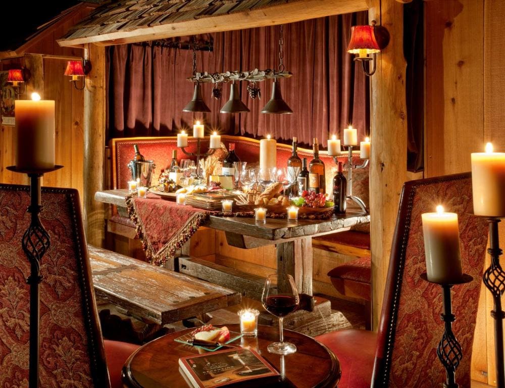 Superior Double Room with Fireplace - Creekside room - Image 3