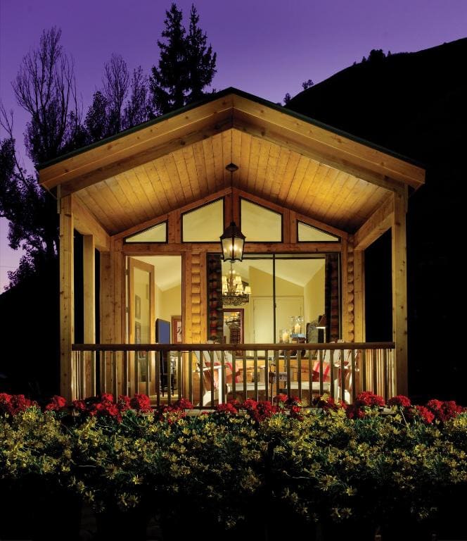 Superior Double Queen Cabin room - Image 2