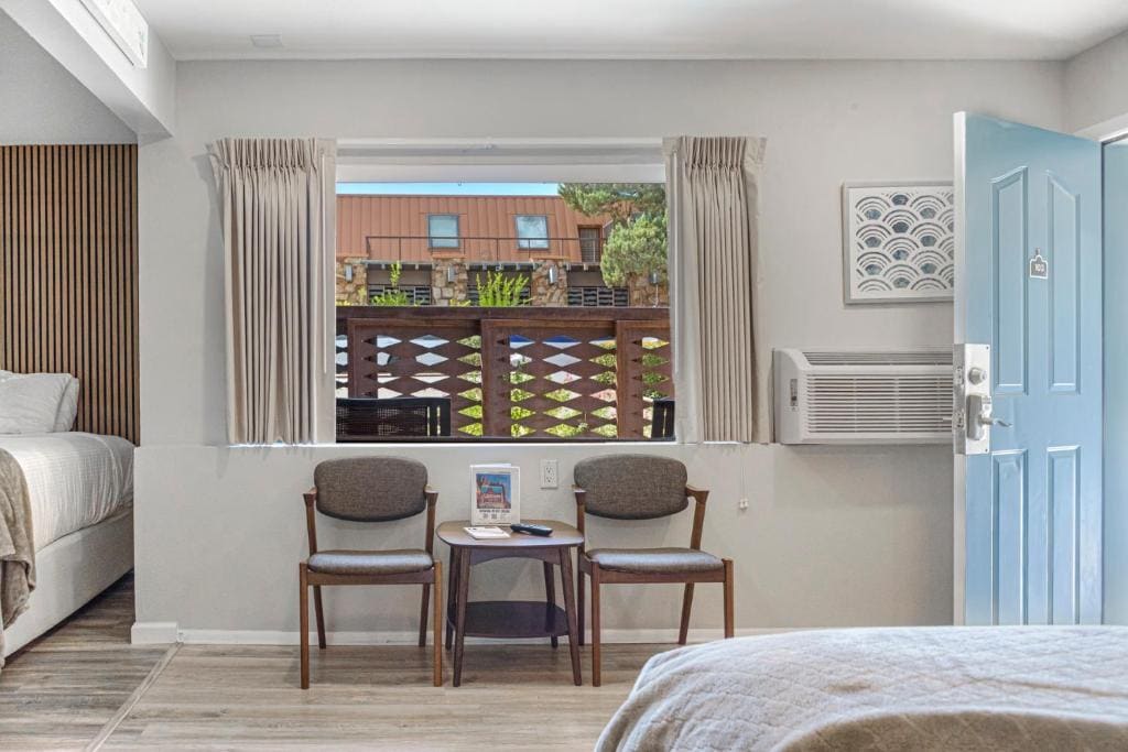King Suite room - Image 1