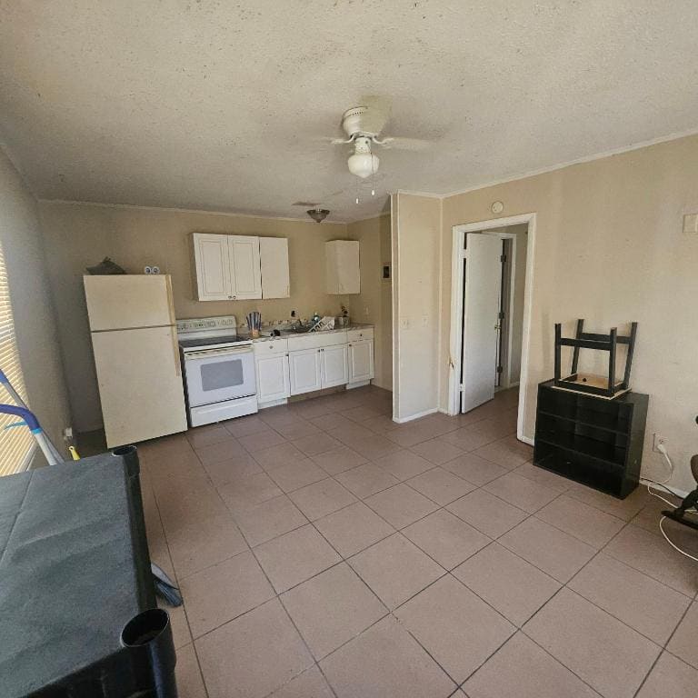 Deluxe Queen Studio room - Image 1
