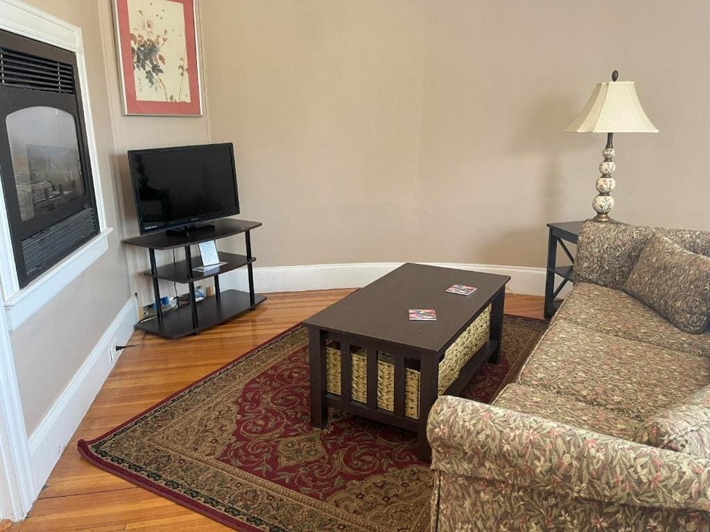 King Suite with Balcony room - Image 1